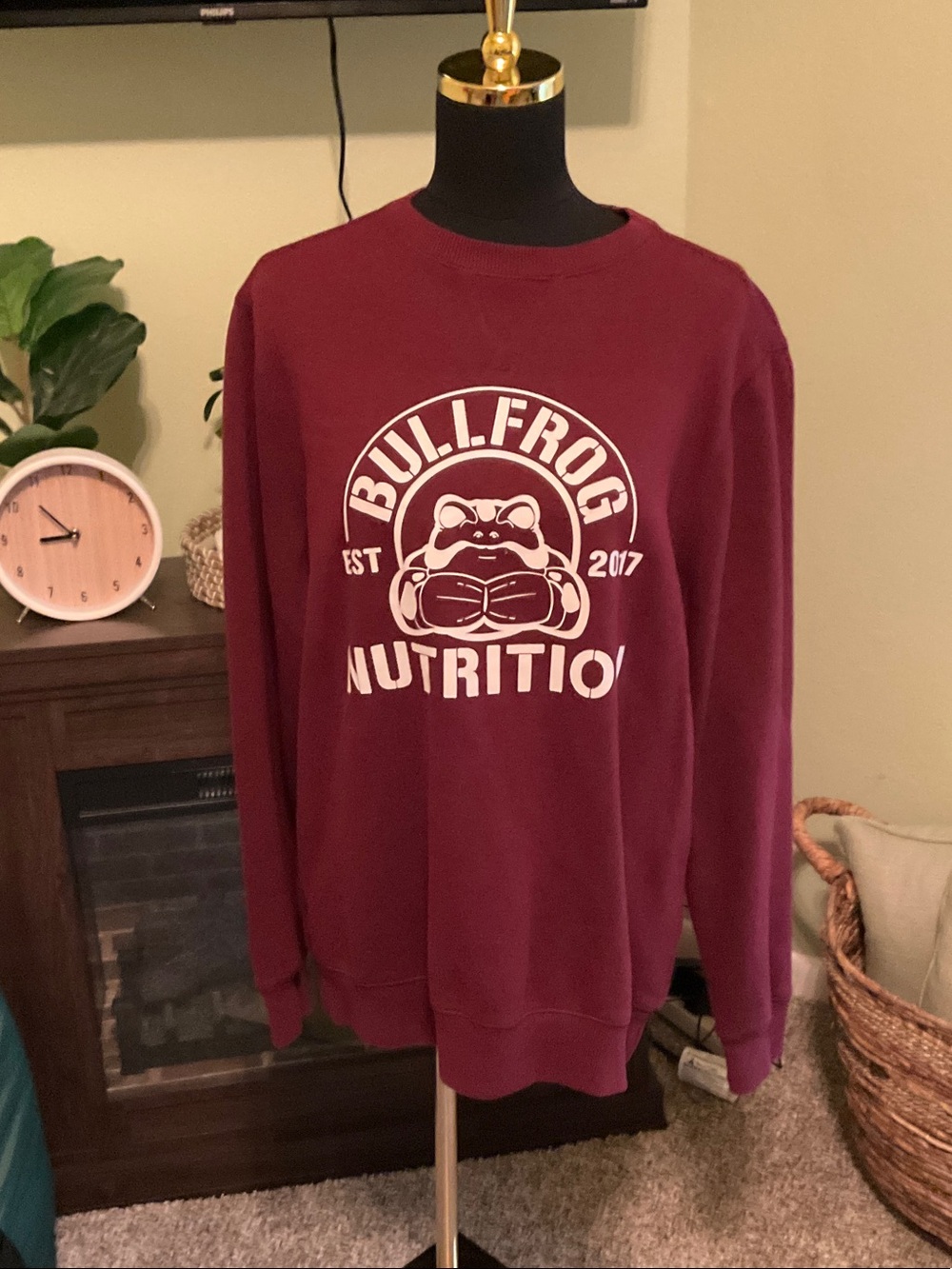 G.H. Bass Men’s Size Medium Sweatshirt, Great Condition